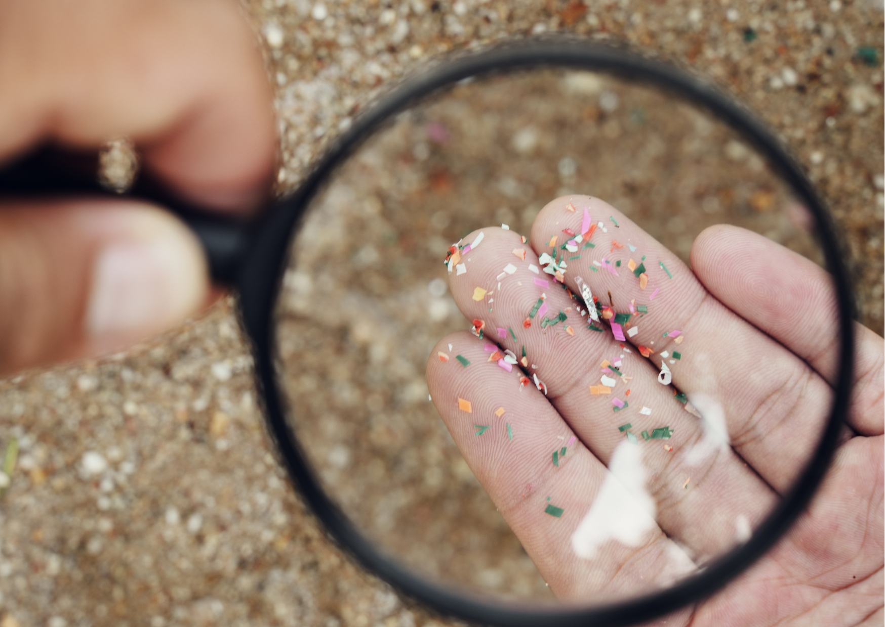 MICROPLASTICS: WHAT THEY ARE AND HOW TO REDUCE EXPOSURE