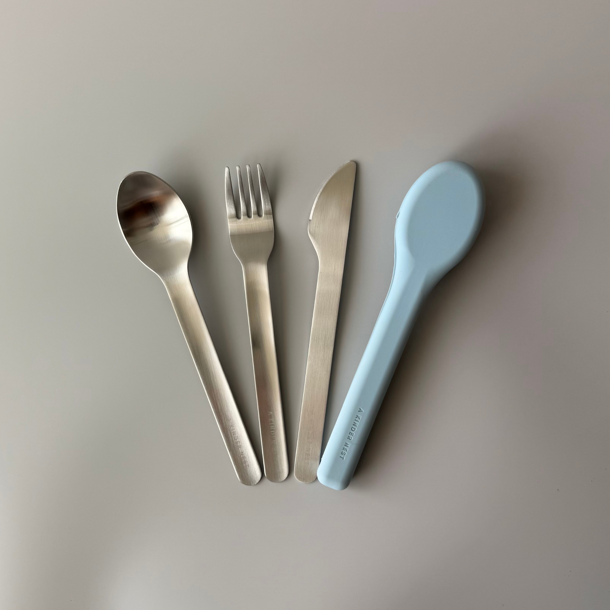 Compact and portable metal cutlery set for office lunch, school bento boxes, or outdoor picnics.