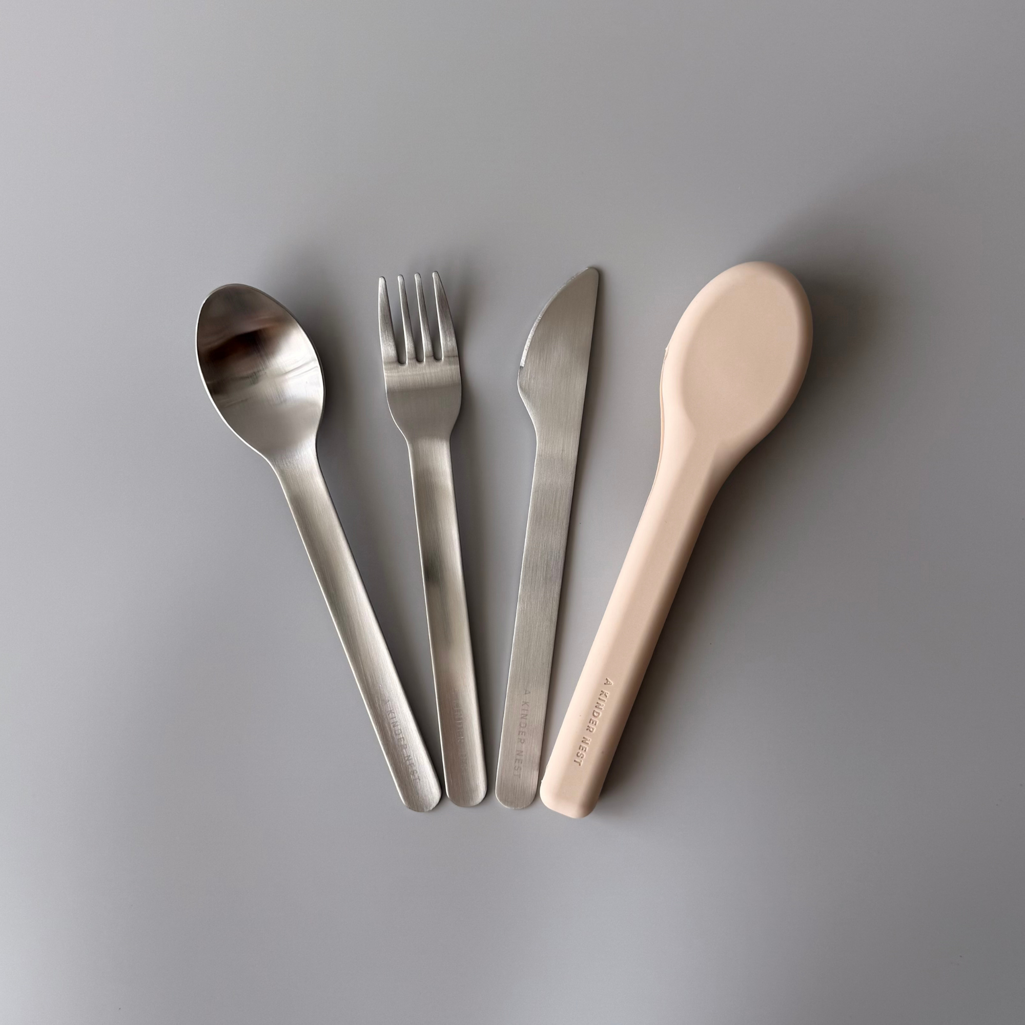 Compact and portable metal cutlery set for office lunch, school bento boxes, or outdoor picnics.